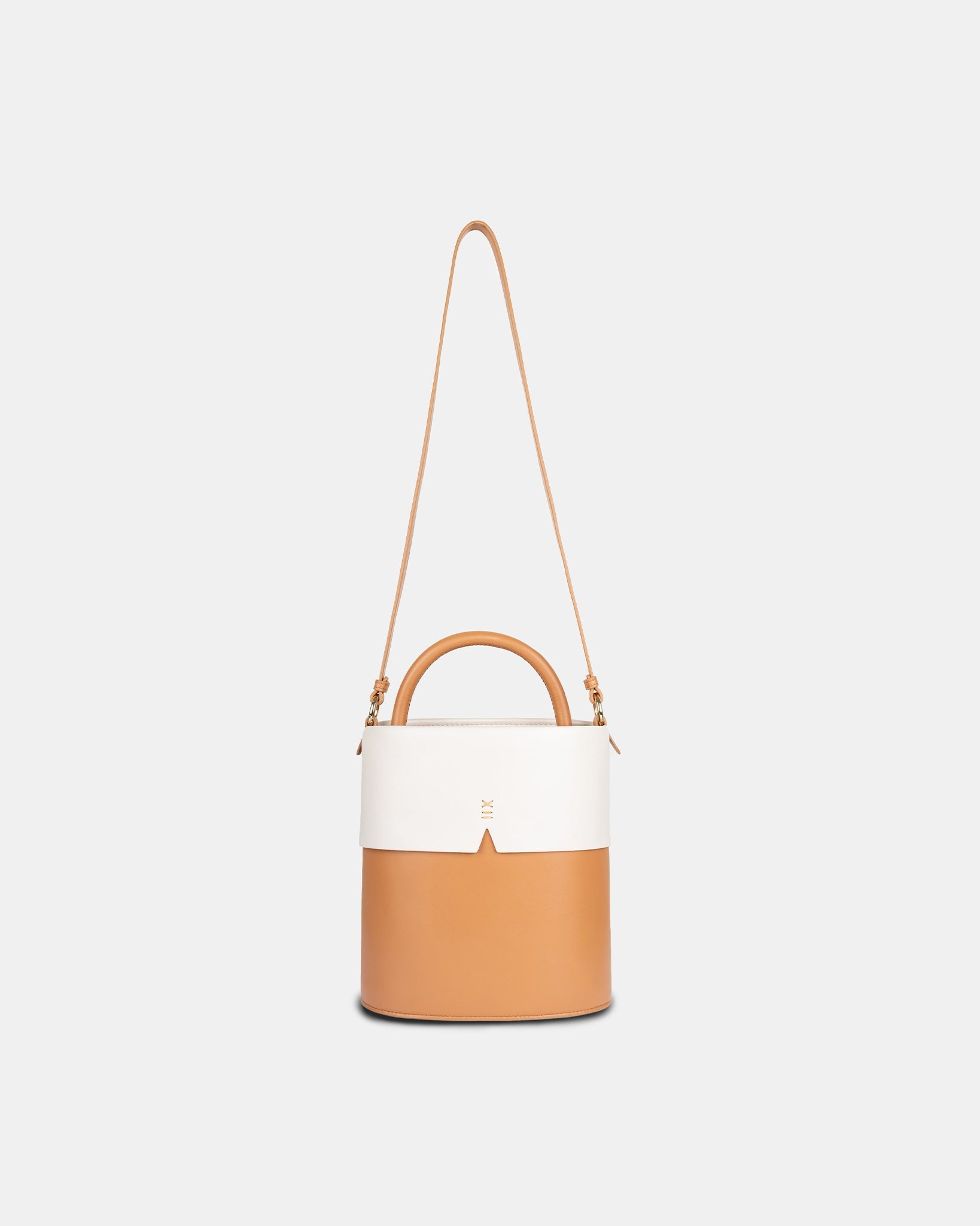 Gaia Bucket Bag - CARAMEL & OAT | Designer vegan leather bags – O.N.E